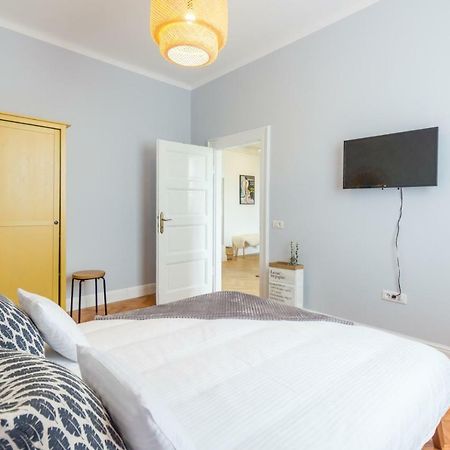 City Chic 3 Bedroom Apartment Κλουζ-Ναπόκα Εξωτερικό φωτογραφία