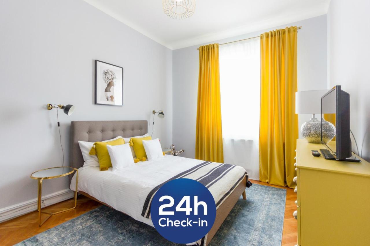City Chic 3 Bedroom Apartment Κλουζ-Ναπόκα Εξωτερικό φωτογραφία