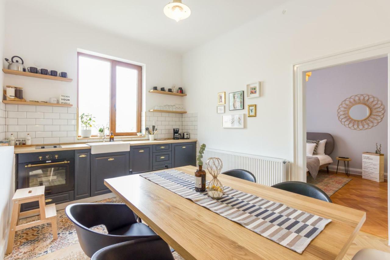 City Chic 3 Bedroom Apartment Κλουζ-Ναπόκα Εξωτερικό φωτογραφία