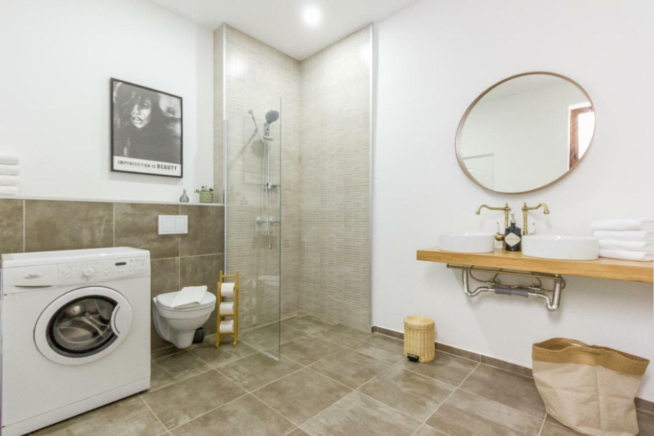 City Chic 3 Bedroom Apartment Κλουζ-Ναπόκα Εξωτερικό φωτογραφία