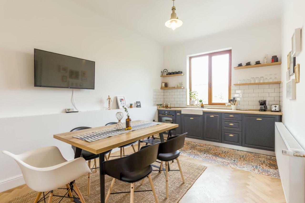City Chic 3 Bedroom Apartment Κλουζ-Ναπόκα Εξωτερικό φωτογραφία