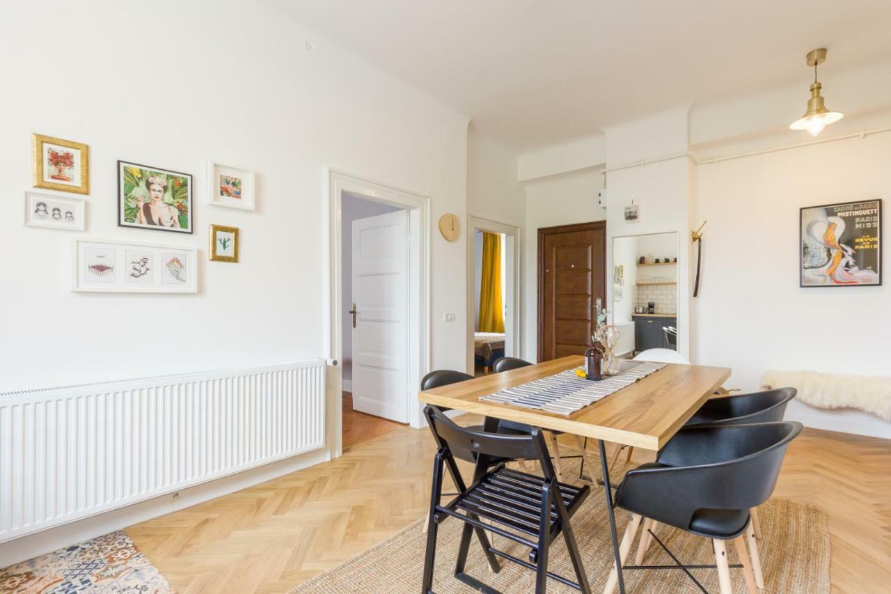 City Chic 3 Bedroom Apartment Κλουζ-Ναπόκα Εξωτερικό φωτογραφία