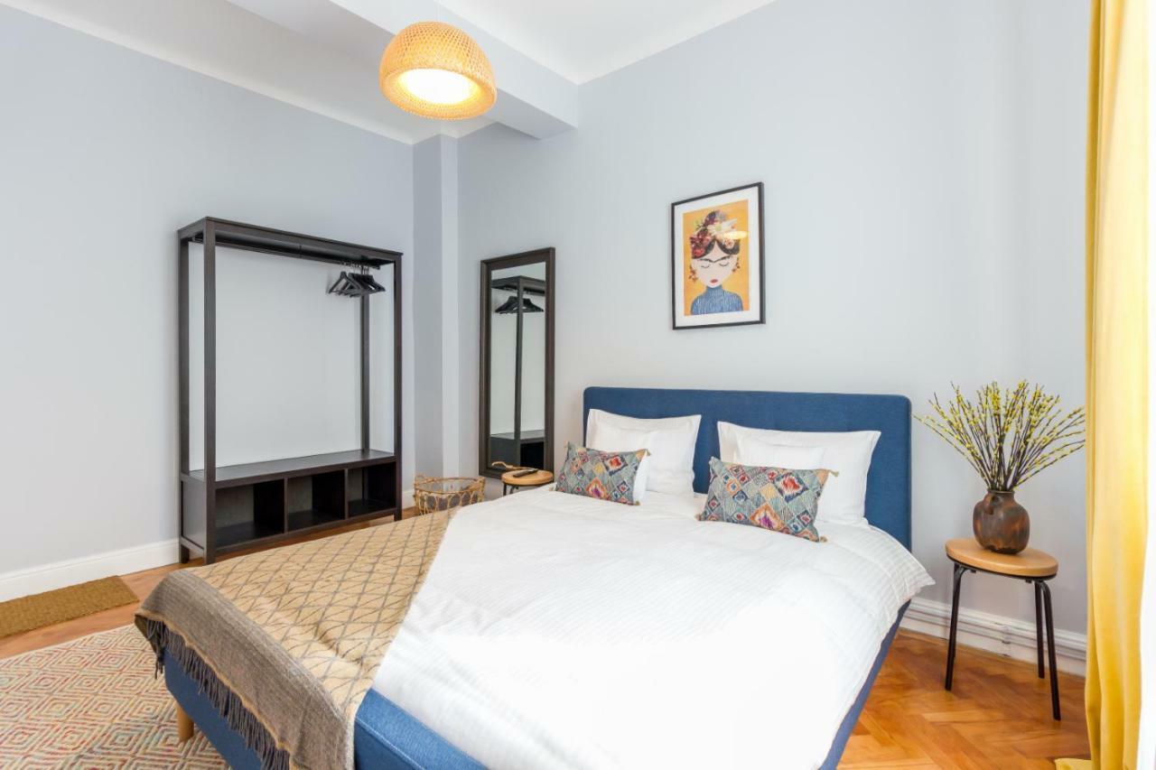 City Chic 3 Bedroom Apartment Κλουζ-Ναπόκα Εξωτερικό φωτογραφία